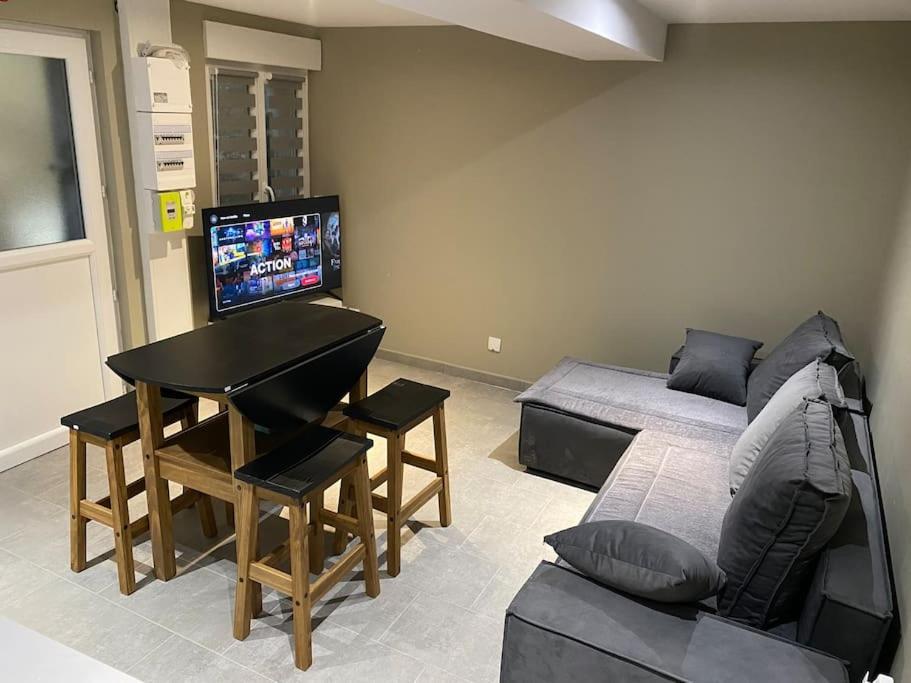 Appartement 8 - Hyper Centre - 1 A 6 Personnes Douai Eksteriør billede