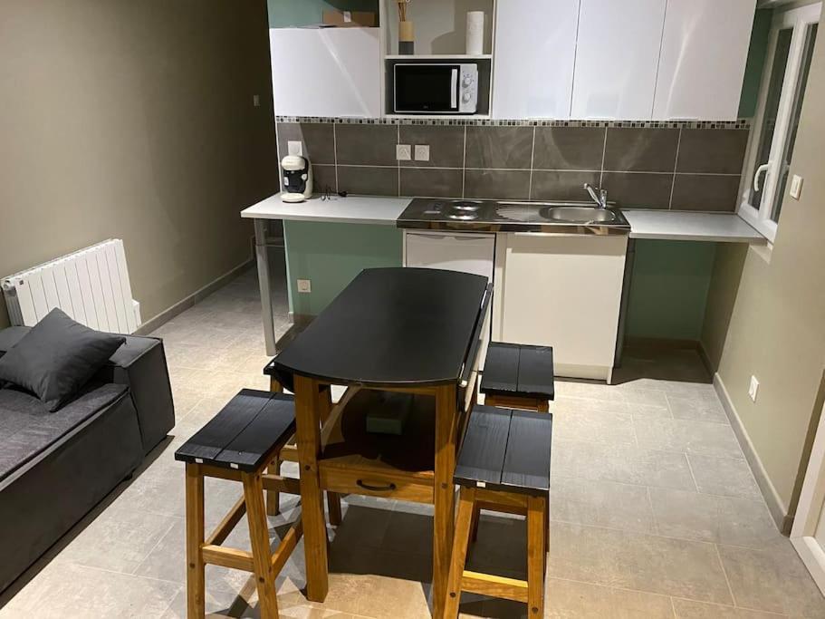 Appartement 8 - Hyper Centre - 1 A 6 Personnes Douai Eksteriør billede